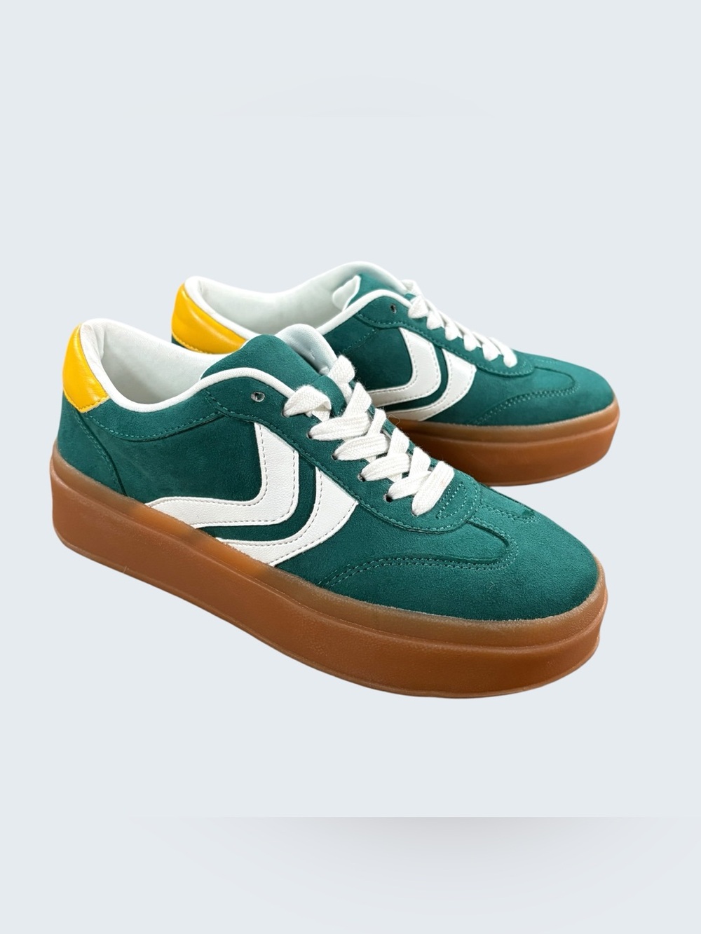Madden NYC Platform Sneakers Green & White Gum Sole Women’s Size 6 EU 37